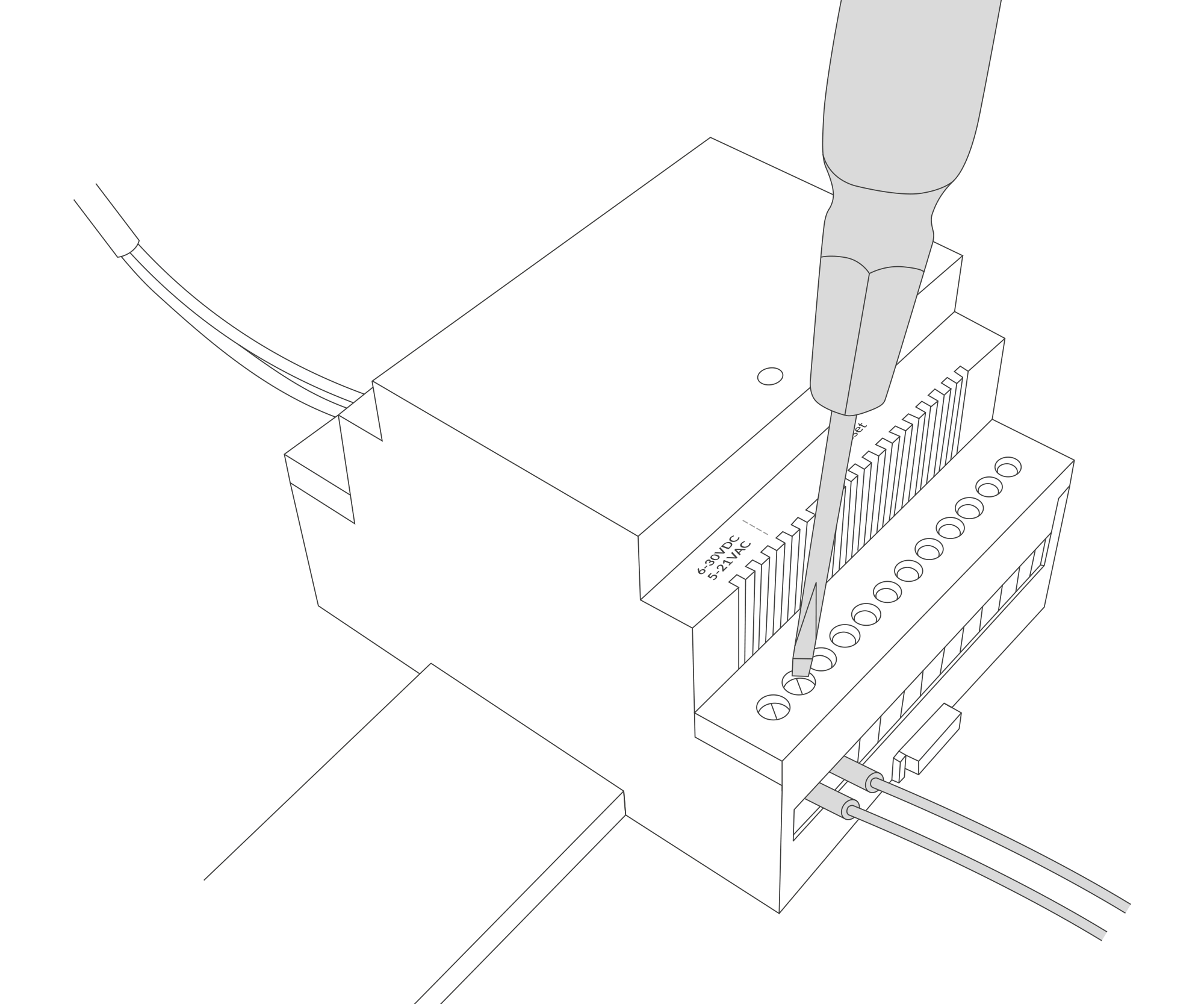 Instruction on how to fasten the current clamps around the wires